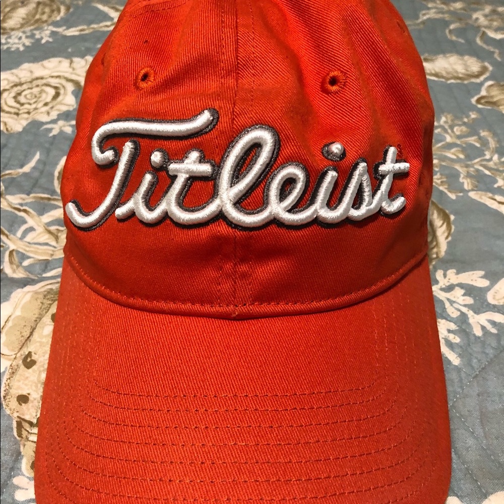 Titles Pro V1  Safety Orange Golf Hat